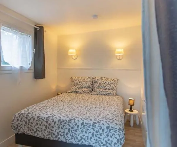 Couette & Confitures לינה וארוחת בוקר