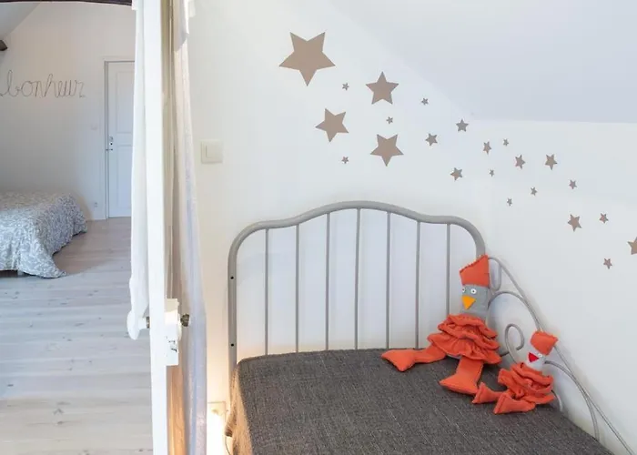 לינה וארוחת בוקר Couette & Confitures 3*