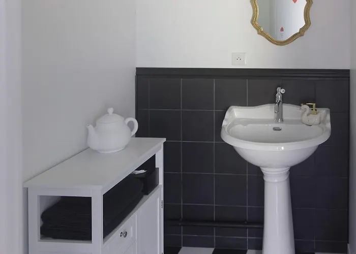 Couette & Confitures לינה וארוחת בוקר