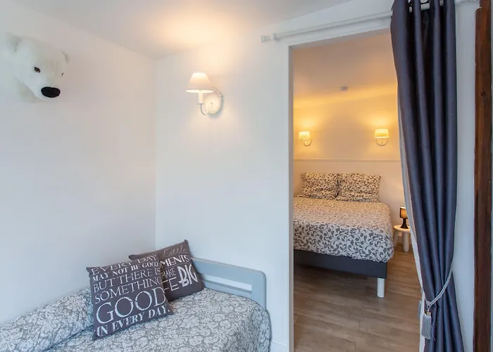 לינה וארוחת בוקר Couette & Confitures 3*