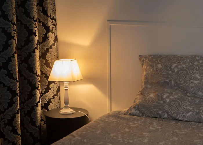 לינה וארוחת בוקר Couette & Confitures 3*